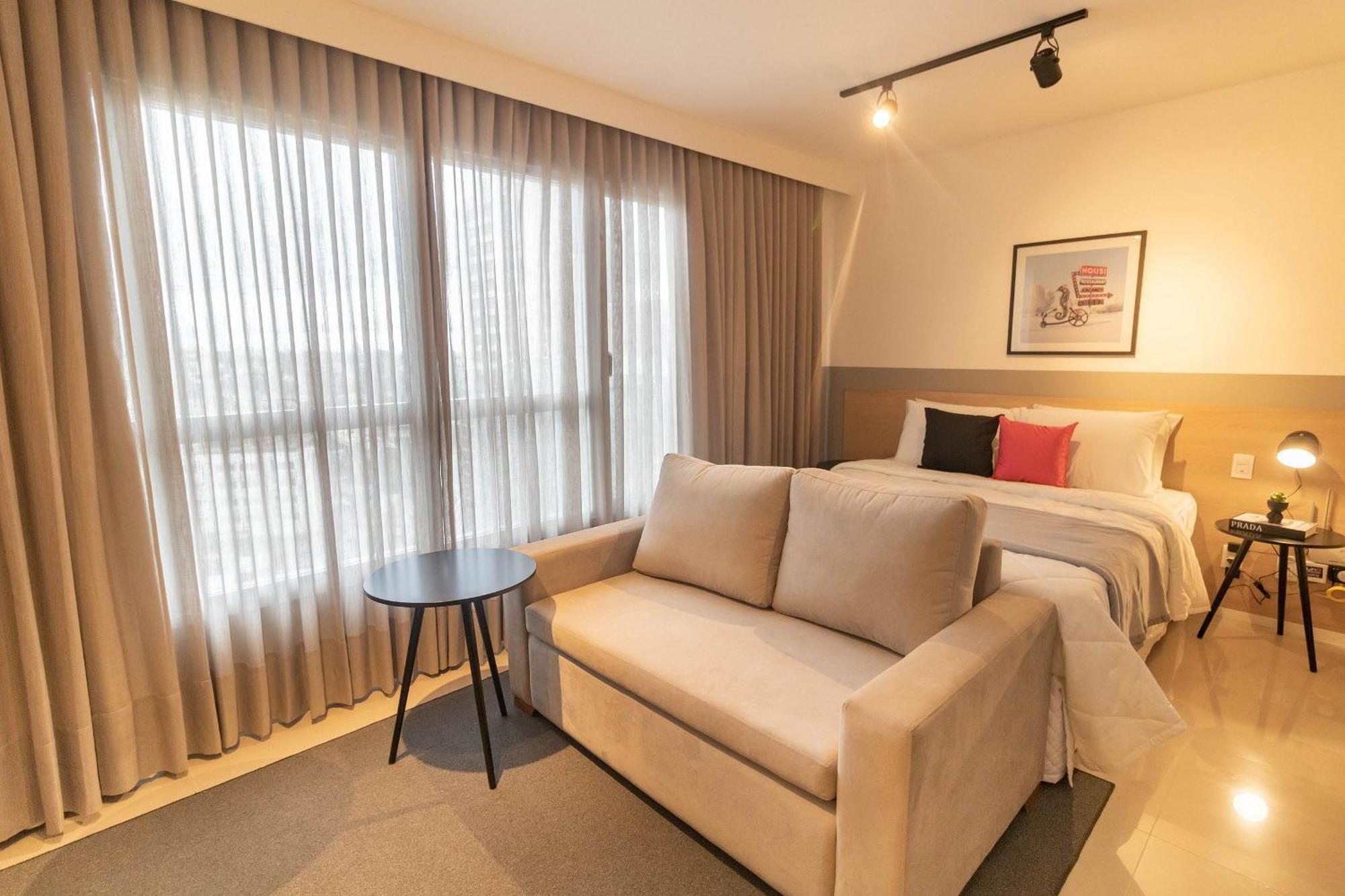 Metropolitan Sidney Smart Style Apartment